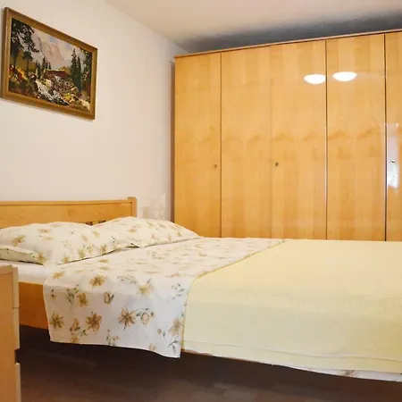 Putric Apartment Donji Karin
